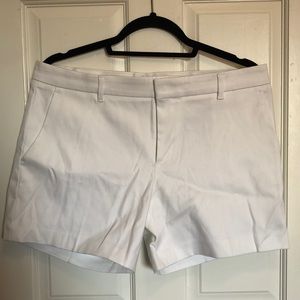 Banana republic white short Size 8